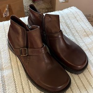 Brand new cute boots!